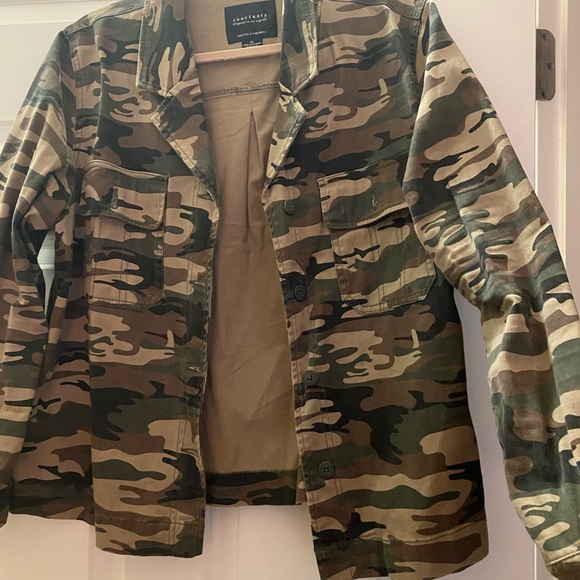 Camo jacket - Picture 2 of 3